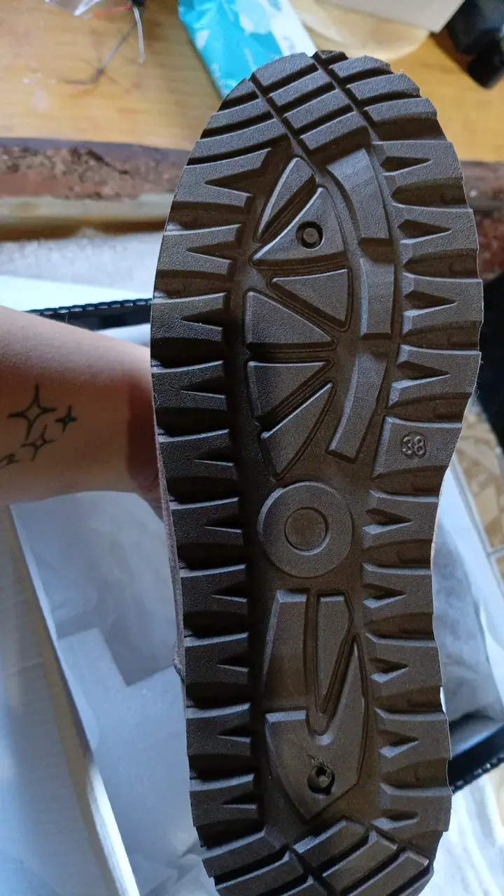 Botines de gamuza marrón con forro cálido - 3