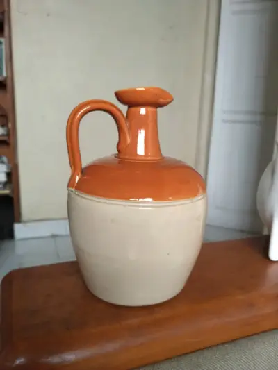Botella de cerámica decorativa bicolor antigua - miniatura 2