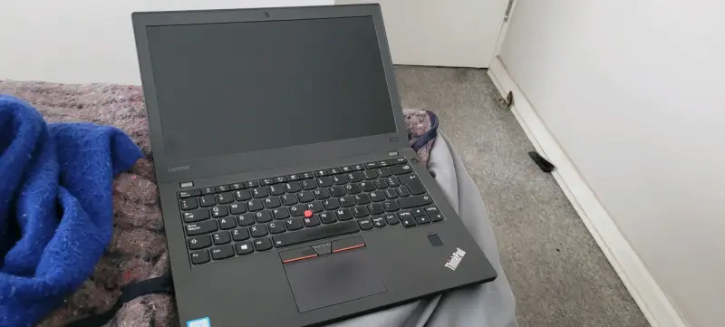 Laptop Lenovo ThinkPad X270 Core i5 7ma Gen - 1