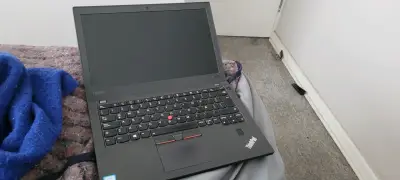 Laptop Lenovo ThinkPad X270 Core i5 7ma Gen - miniatura 1