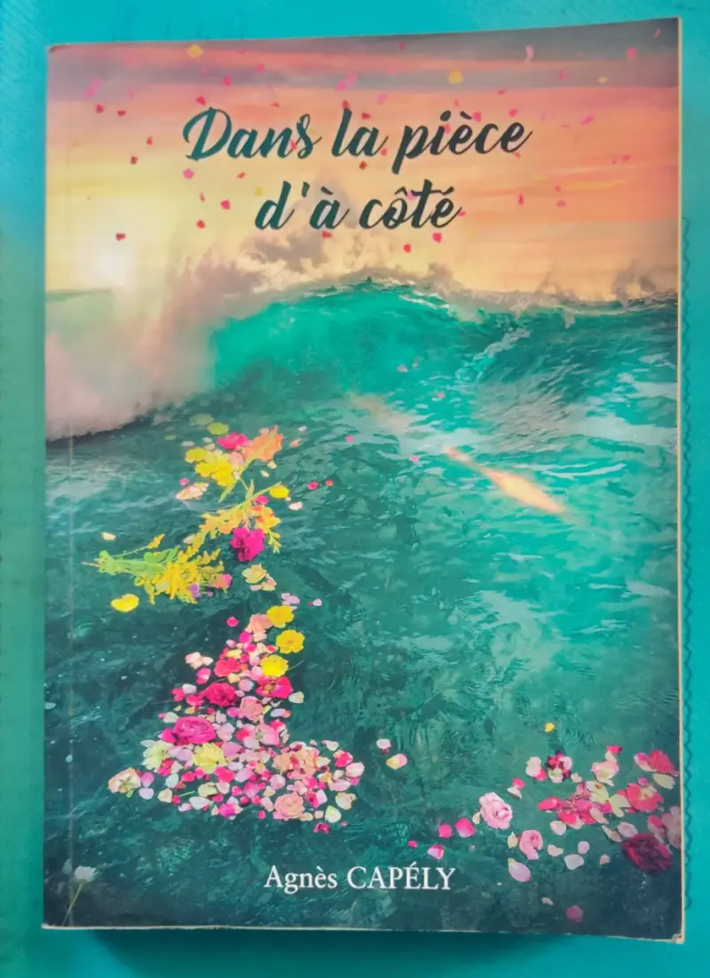 Libro 'Dans la pièce d'à côté' de Agnès Capély