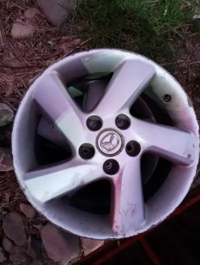 Llantas de aleación para auto Mazda usadas - miniatura 3