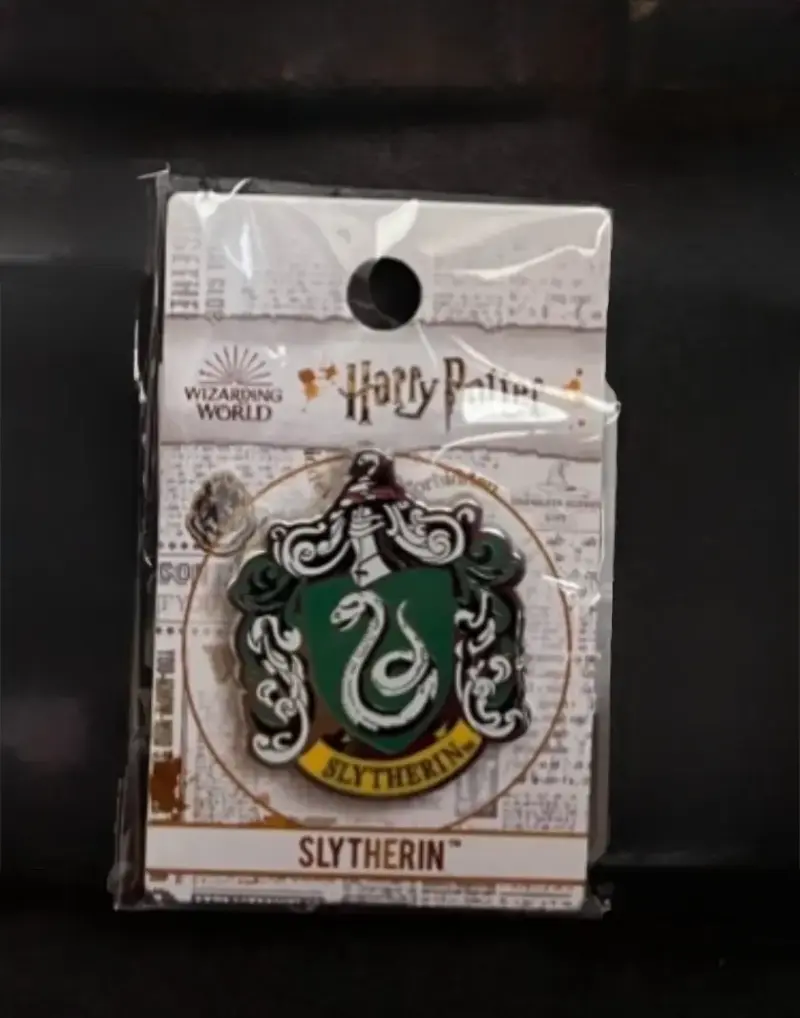 Pin insignia Slytherin Harry Potter