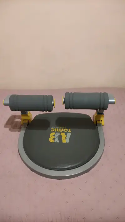 Aparato de ejercicio abdominal AB Tomic Body Crunch - miniatura 2