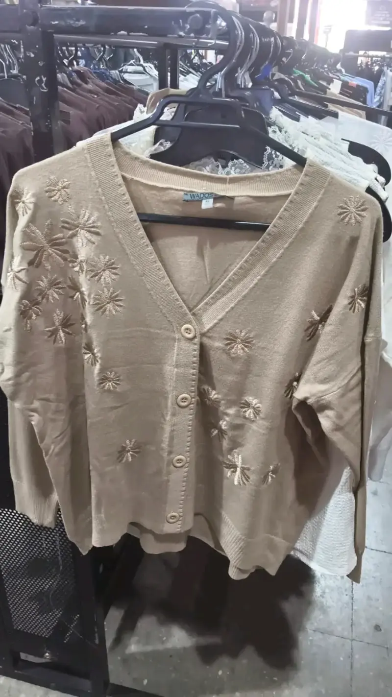 Cardigan rosado de mujer Wados con diseño calado - 3