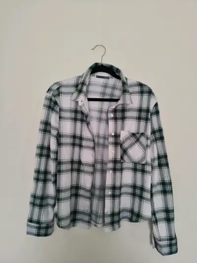 Blusa de franela a cuadros verde y blanca - miniatura 1