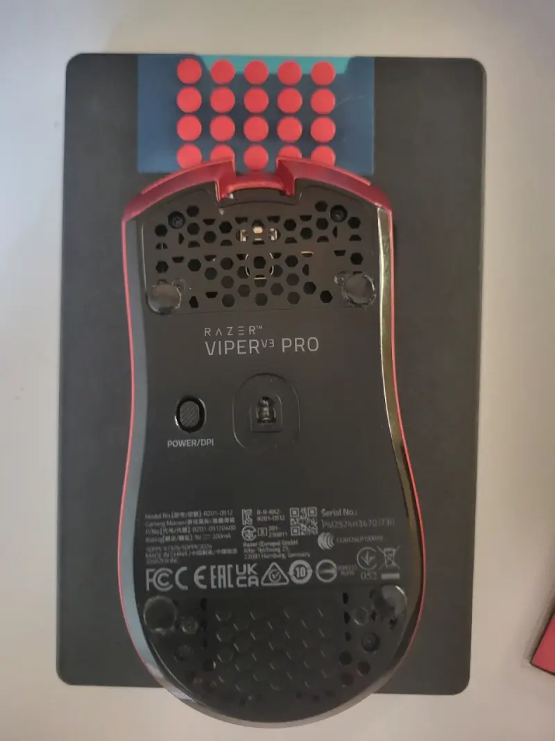 Mouse Razer Viper V3 Pro Sentinels Edition rojo - 3