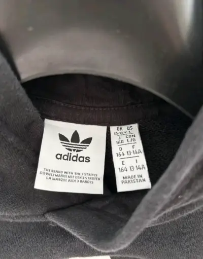 Polerón negro Adidas con logo grande - miniatura 2