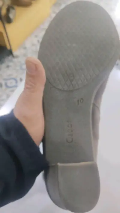 Botines de cuero con hebillas y forro de piel - miniatura 2