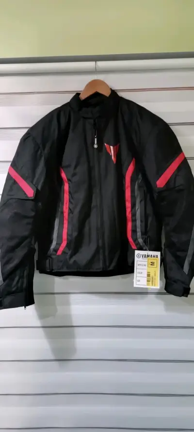 Chaqueta de moto Yamaha negra y roja - miniatura 1