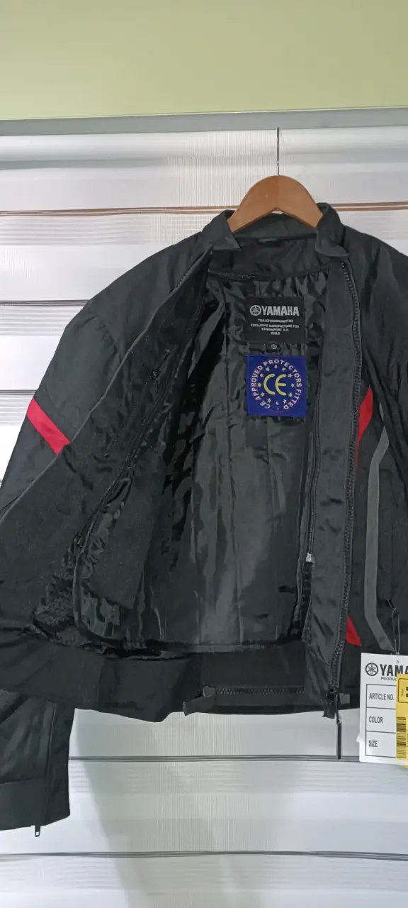 Chaqueta de moto Yamaha negra y roja - 2