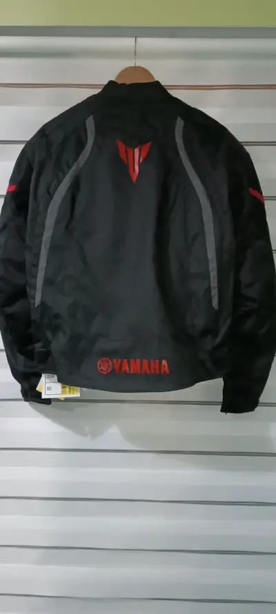 Chaqueta de moto Yamaha negra y roja - miniatura 4