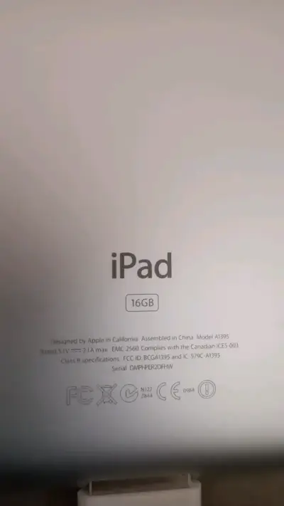 iPad Apple 16GB Modelo A1395 excelente estado - miniatura 1