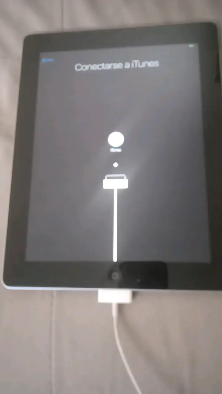 iPad Apple 16GB Modelo A1395 excelente estado - 4
