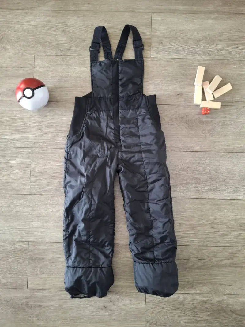 Pantalón de nieve infantil negro con tirantes