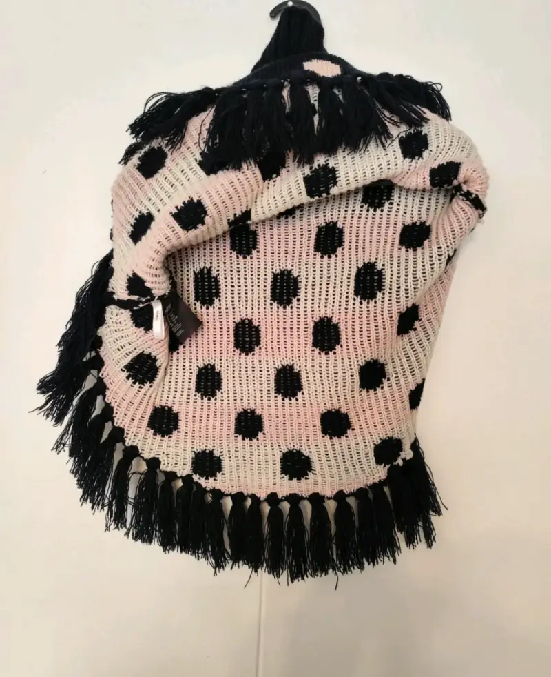 Poncho de lana con diseño de lunares H&M - 2
