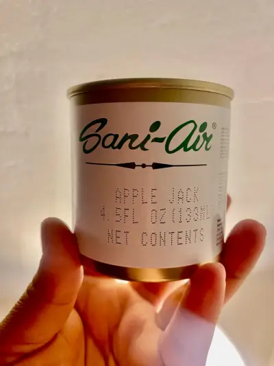 Lata Aromática Sani-Air Apple Jack 133ml - miniatura 1