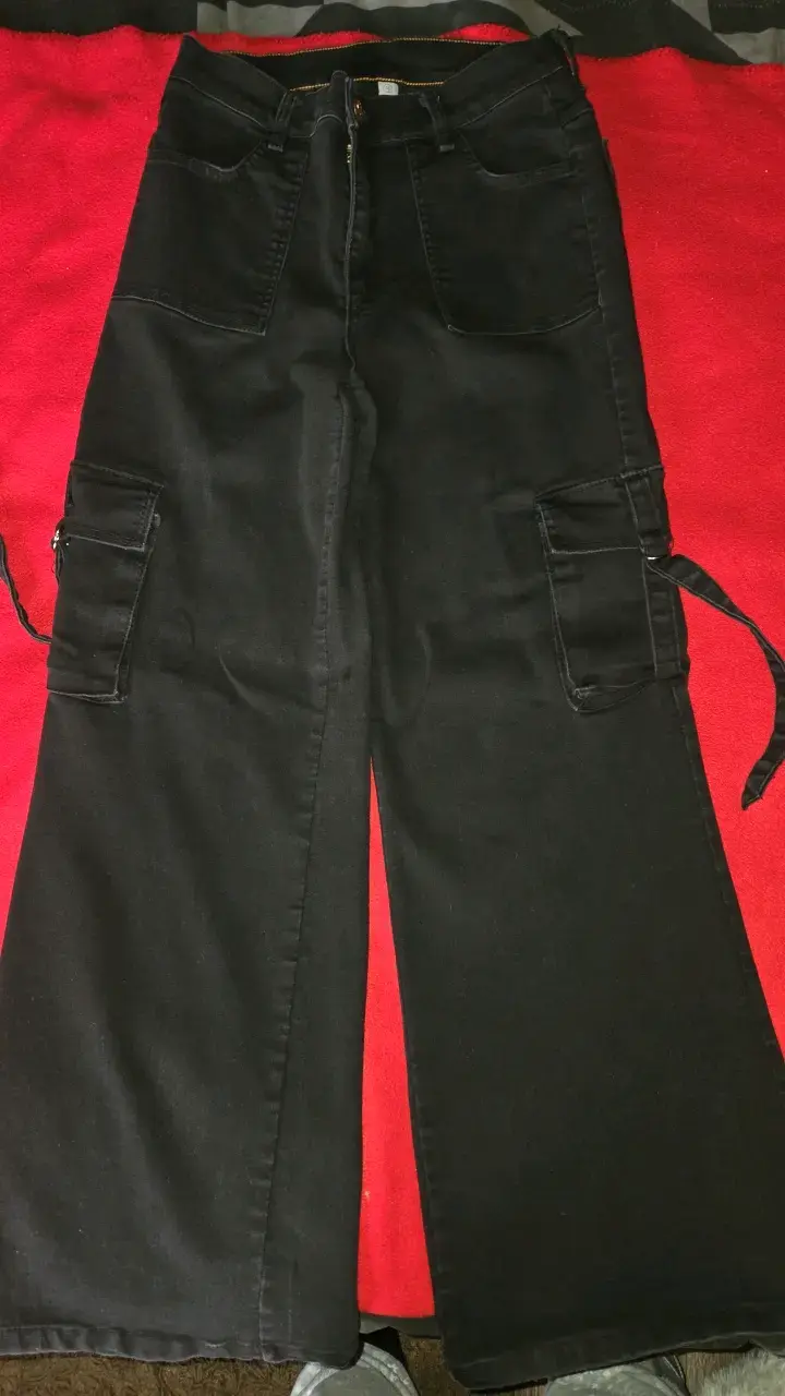 Pantalones cargo negros para mujer - 4