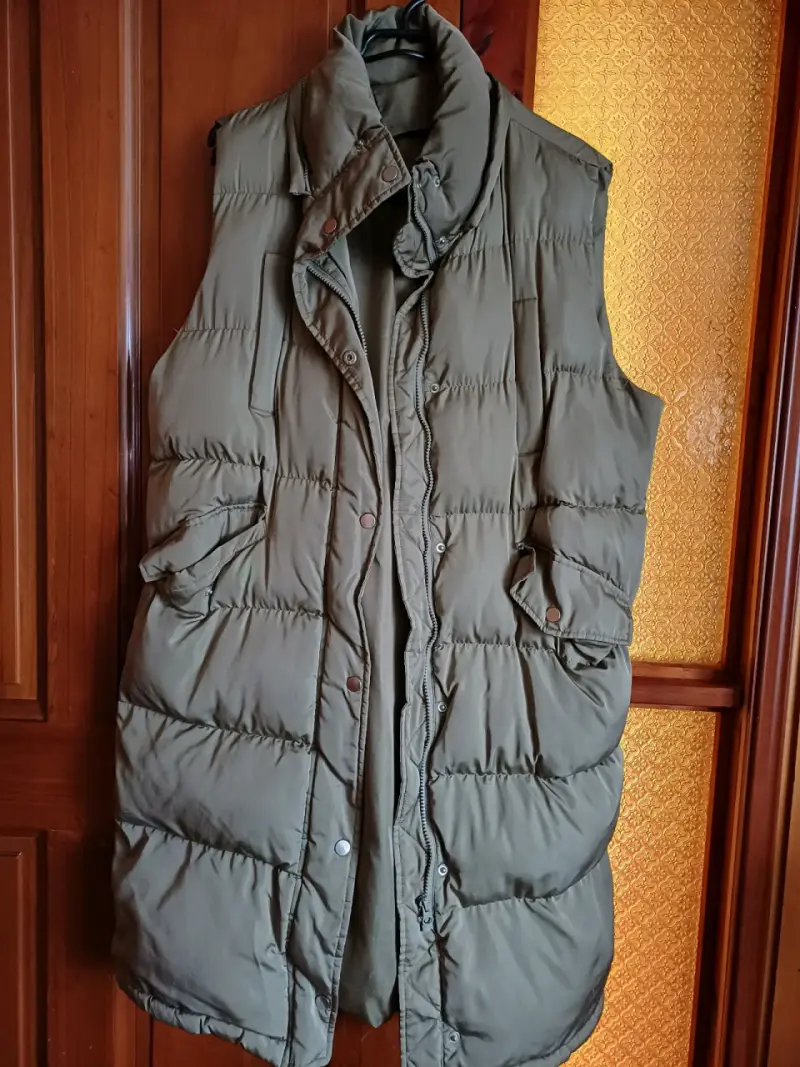 Chaqueta acolchada negra para mujer - 2