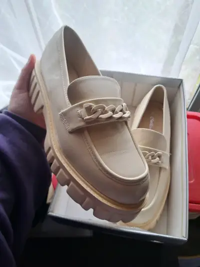 Mocasines beige con suela gruesa - miniatura 3