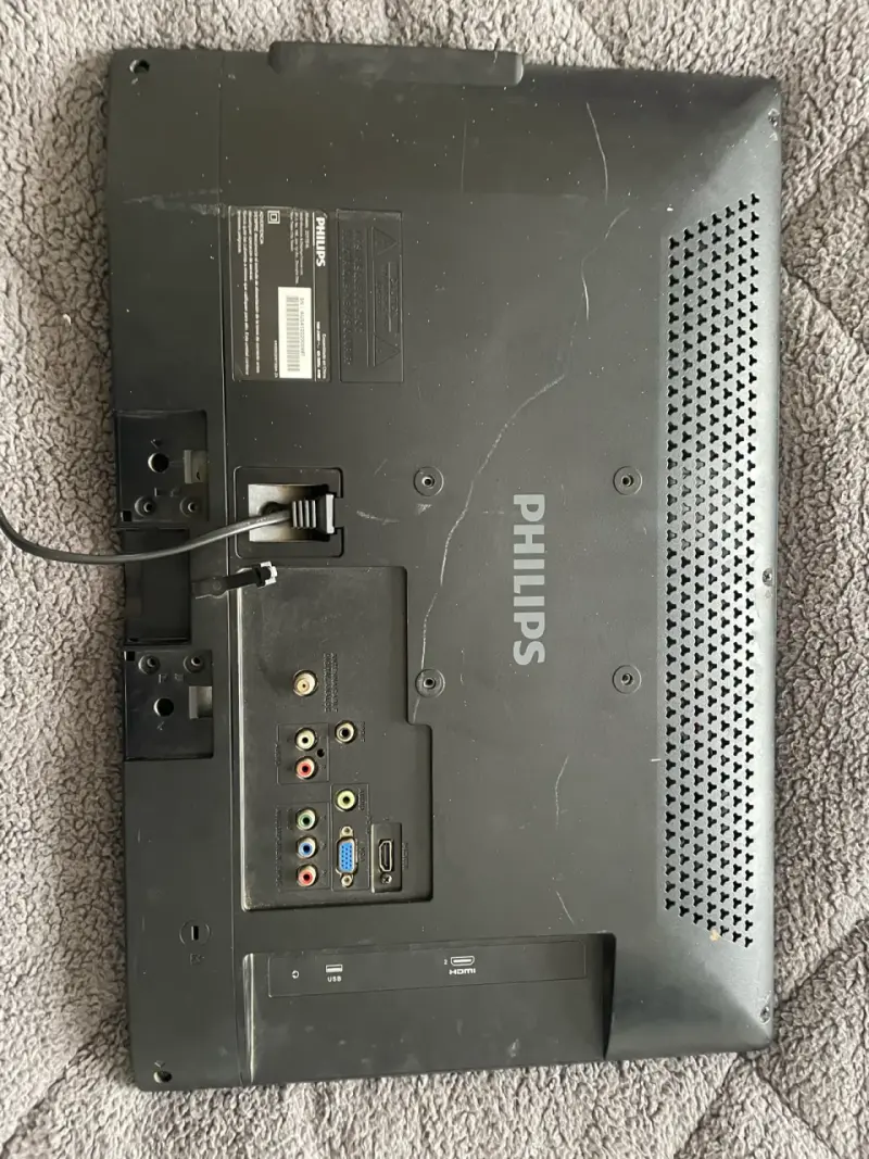 Monitor LED Philips 22 pulgadas modelo 221TE4L - 3
