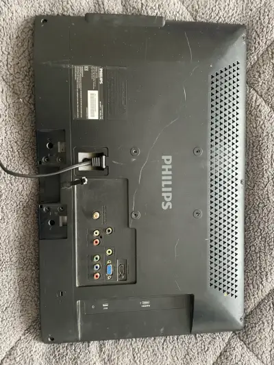 Monitor LED Philips 22 pulgadas modelo 221TE4L - miniatura 3