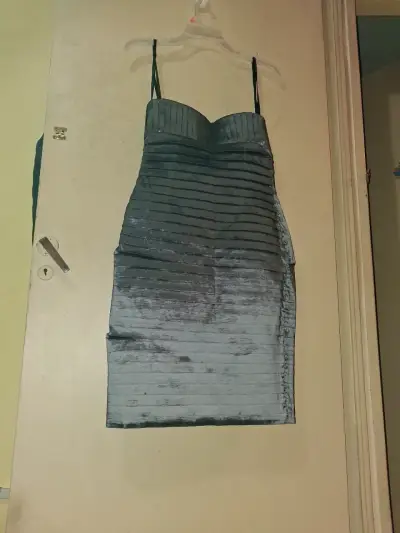 Vestido de fiesta gris metálico - miniatura 1