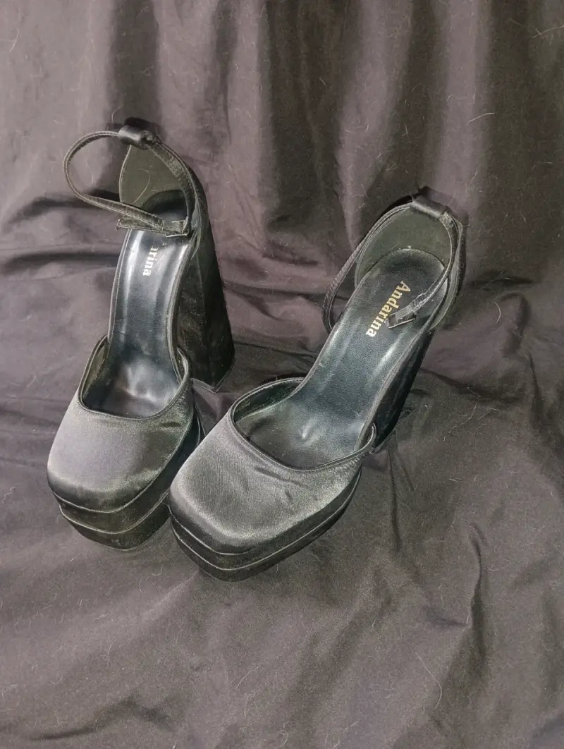 Zapatos de tacón alto negros Andariena - 1