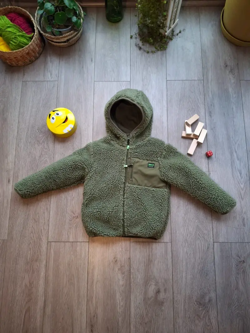 Chaquetas de lana para niños en colores verde y gris - 2
