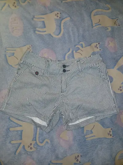 Shorts de rayas - miniatura 1