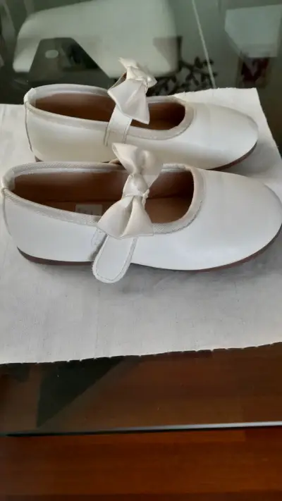 Zapatos de niña con flores brillo en varios color - miniatura 3