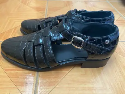 Zapatos de charol negro para mujer Pollini - miniatura 2