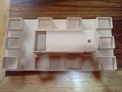 Caja Mackinder de madera - miniatura 1