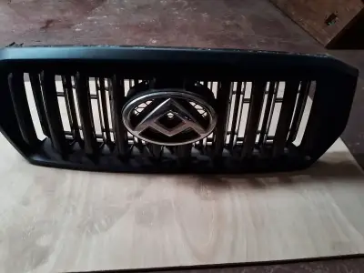 Parrilla frontal para vehículo Maxus - miniatura 1