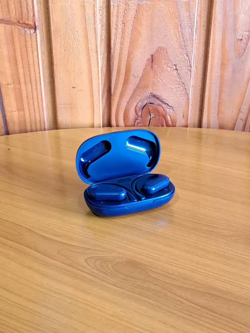 Audífonos inalámbricos Bluetooth azul con estuche