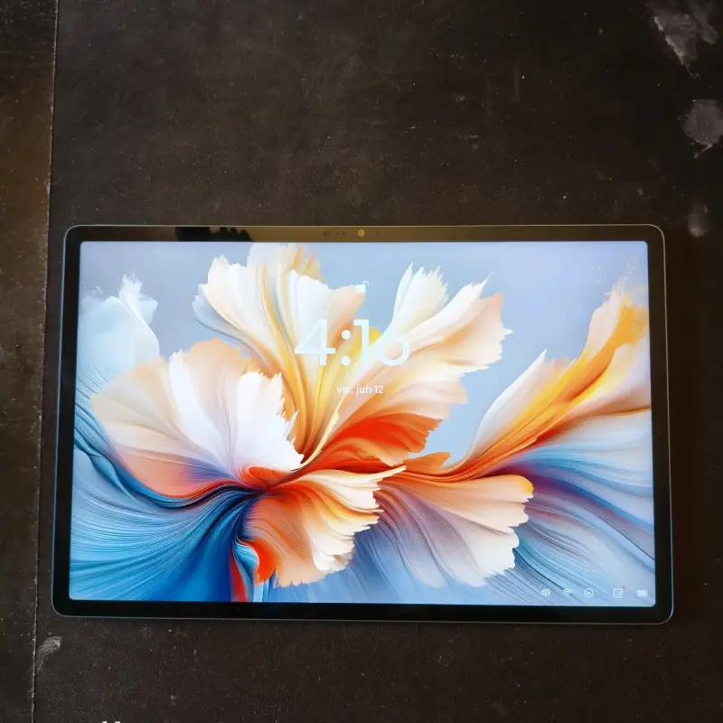 Lenovo Yoga Tab Plus + Teclado, Stylus, Hub, Brazo - 2