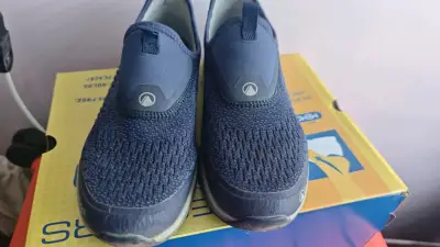 Zapatillas deportivas azul marino - miniatura 1