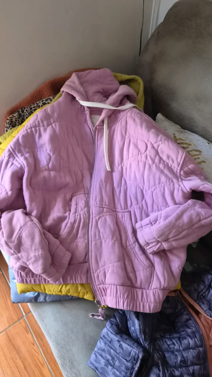 Chaqueta acolchada unisex lila