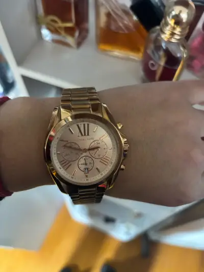 Reloj dorado Michael Kors con cronógrafo - miniatura 1