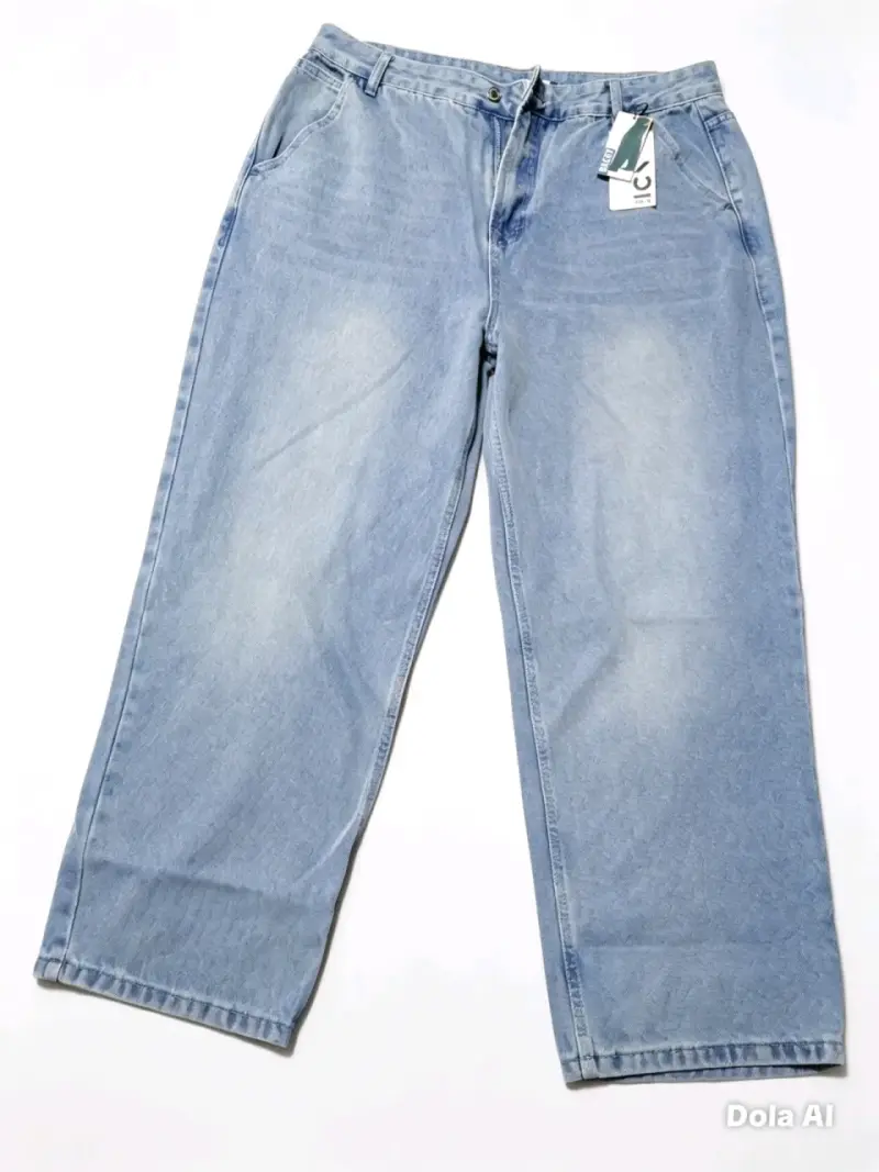 Jeans de mezclilla azul claro con estilo desgastado - 5
