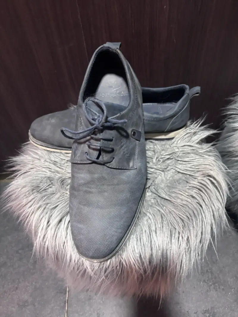 Zapatos de vestir azul  para hombre en buen estado - 2