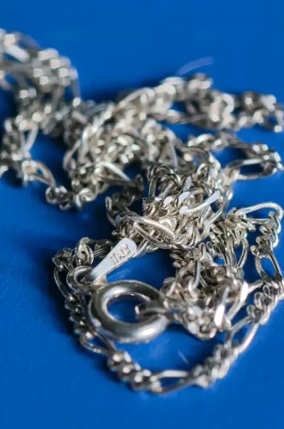 Collar de plata  con colgante de fósil de amonita - miniatura 3