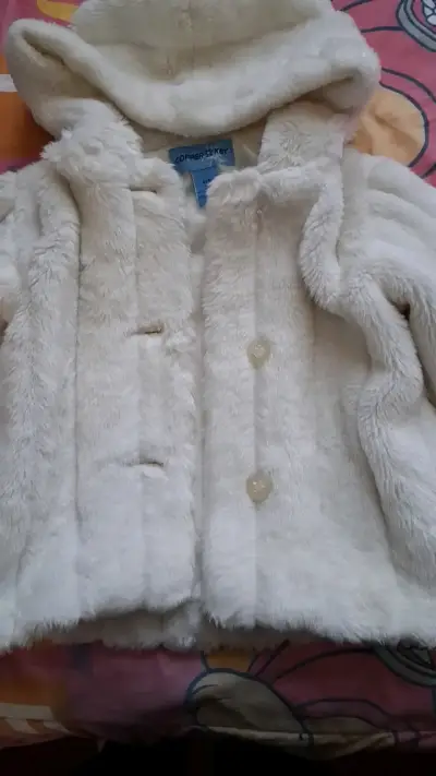 Abrigo de peluche blanco para niña - miniatura 2