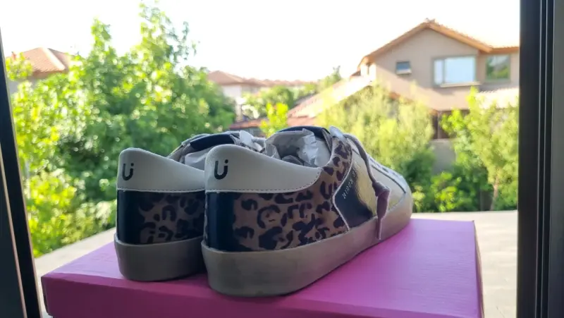 Zapatillas casuales con diseño animal print
