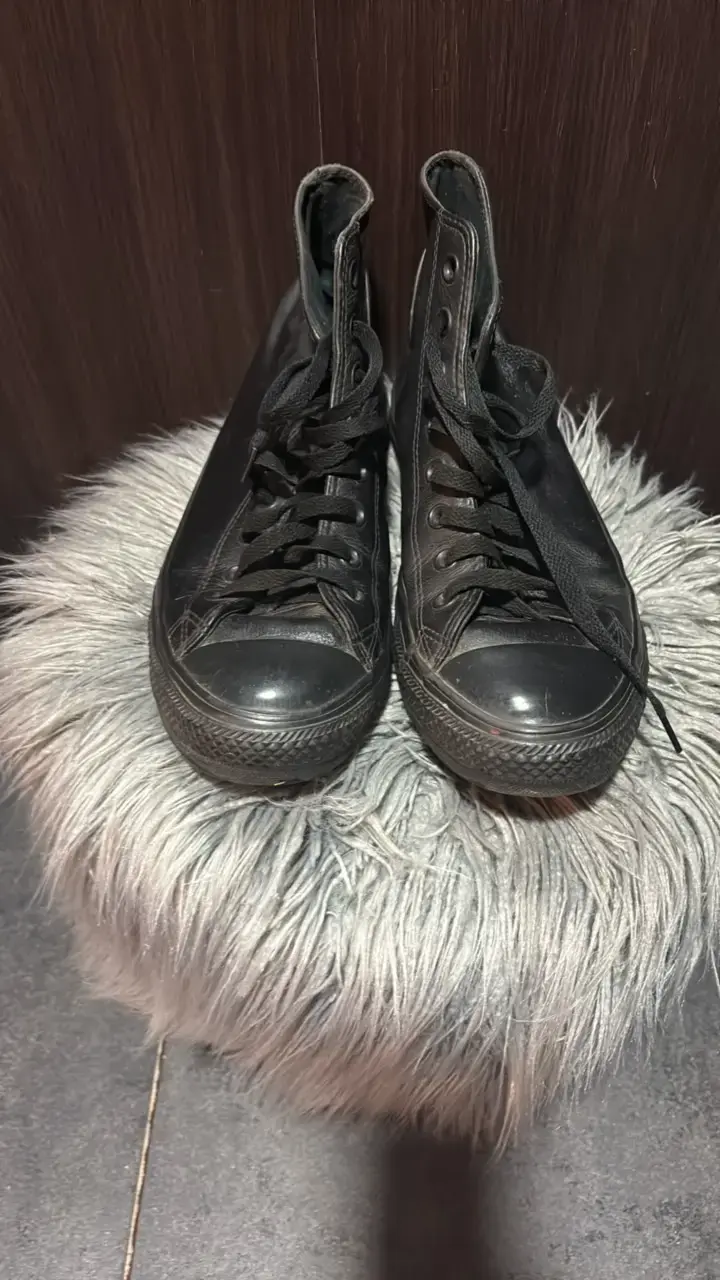 Zapatillas negras de cuero Converse