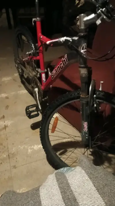 Bicicleta de montaña Bianchi roja - miniatura 2