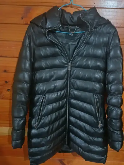 Chaqueta de cuero sintético negra liolacon cierre - miniatura 3