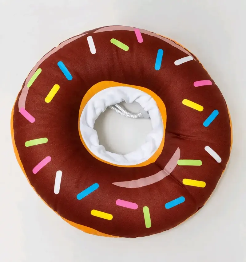 Cuello Isabelino donut con diseño de chocolate - 2