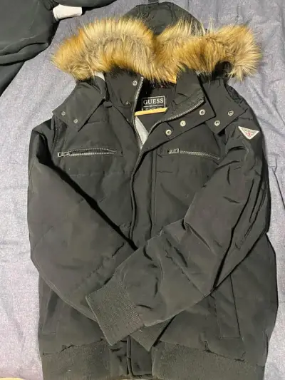 Chaqueta  Guess con capucha - miniatura 1