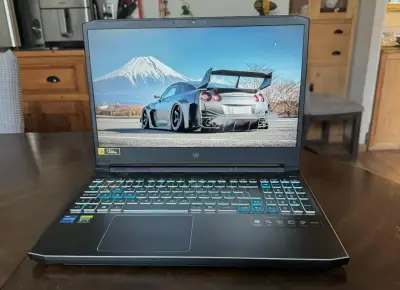 Laptop Acer Predator Helios 300 con Intel Core i7 y RTX - miniatura 6